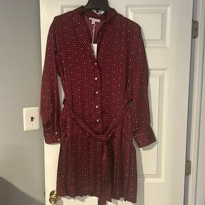 Free Assembly pleated shirt dress size large Burgundy never worn